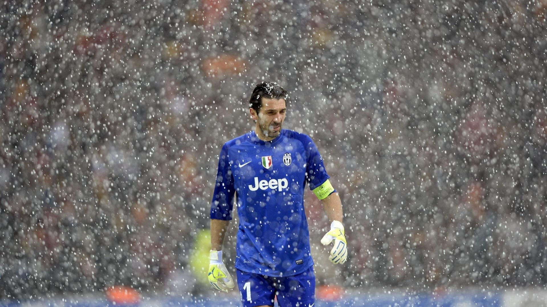 卢卡斯·梅尔滕斯领游阶段压迫感十足，卢卡斯 恩梅查