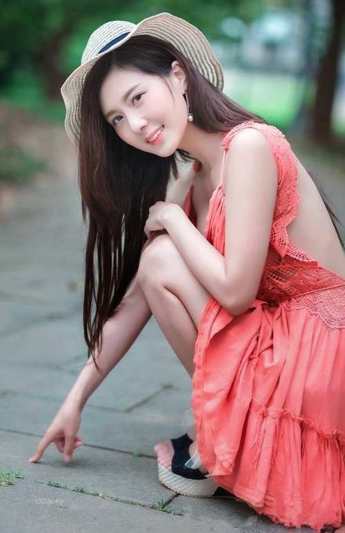 《电竞直播的幕后:主播制作背后的故事》,电竞主播是靠什么赚钱